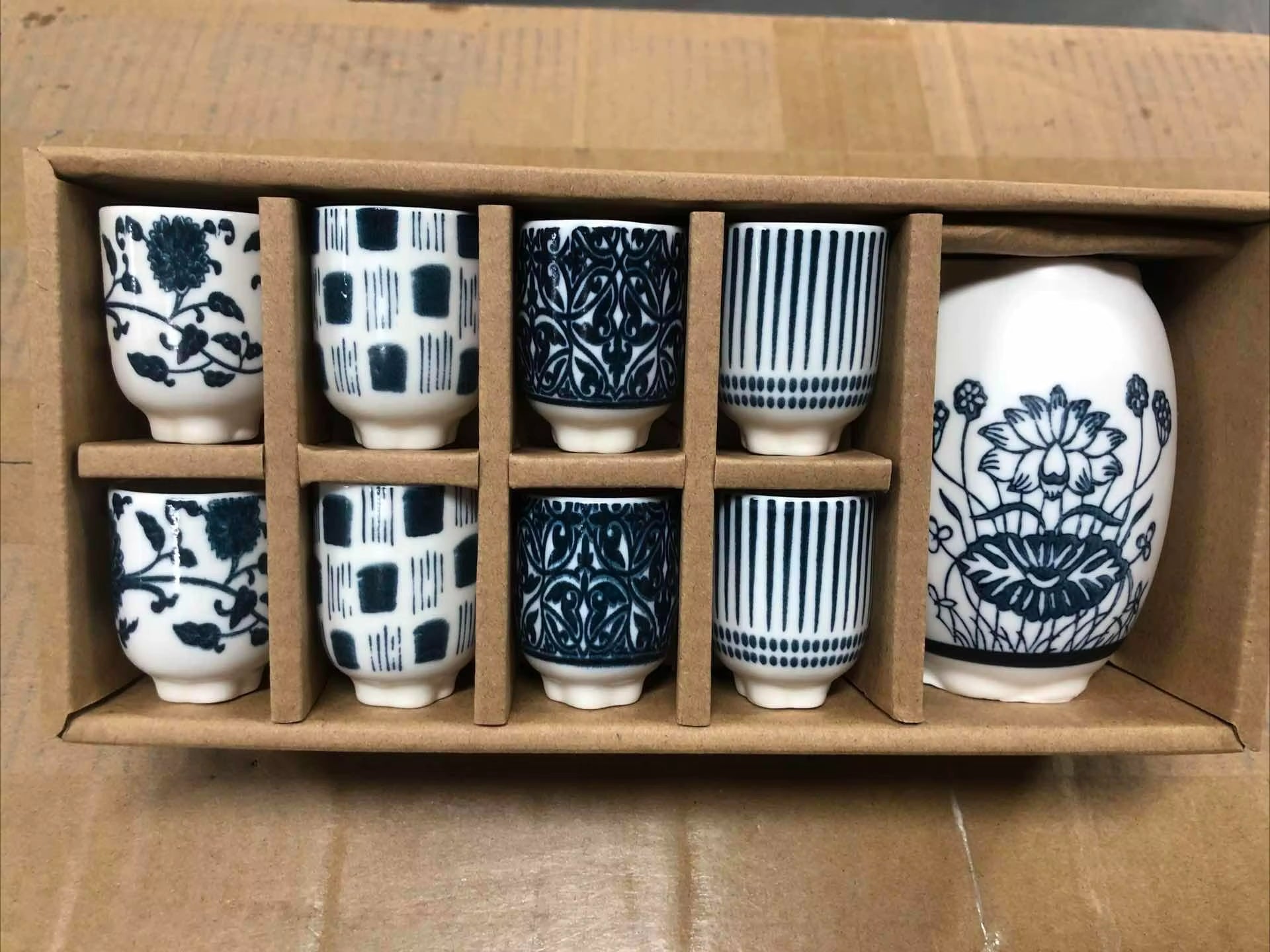 Japanese Ceramic Sake Cup Set Household Sake Dispenser Sushi Restaurant Drinking Utensils Tasting Cups Gifts for Friends