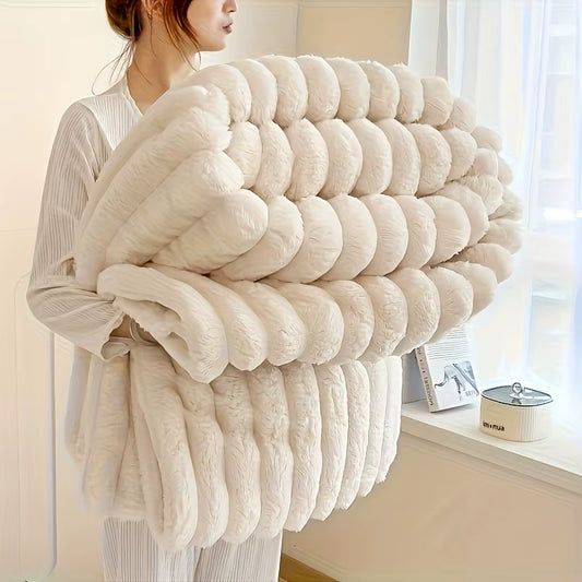 1 Pc  Blankets 3 Size for Bed, 300GSM Soft & Warm Fleece Blanket, This Stylish Throw Blanket for All Season 2Lbs