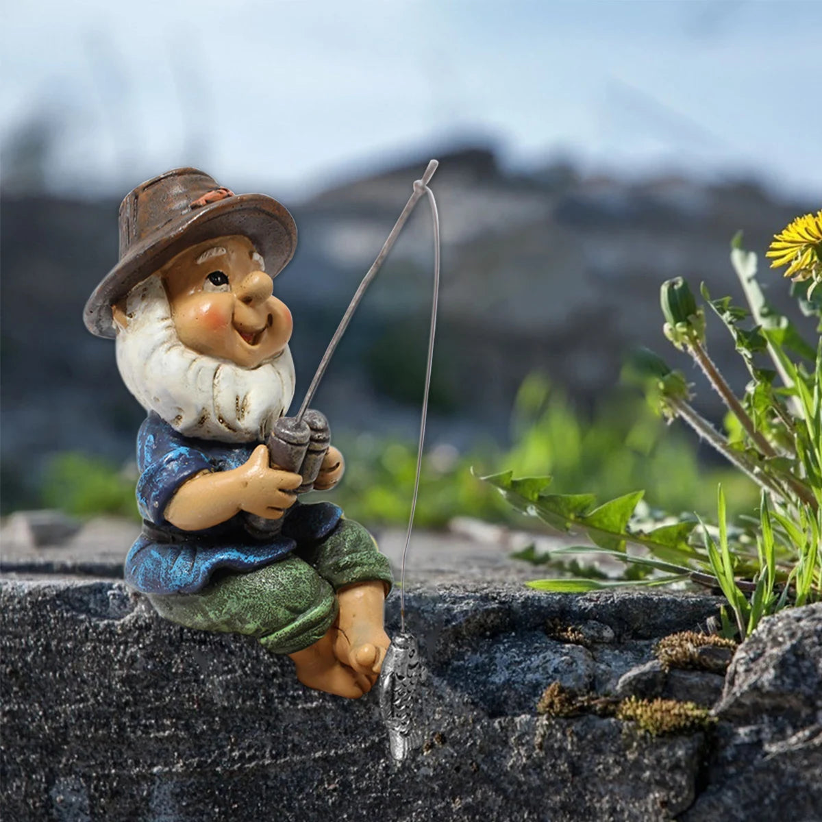 1PC Fishing Gnome Garden Gnome Statue Mini Elf Figurines Naughty Gnome Figurine Dwarf Sculpture for Lawn Yard Balcony Decoration